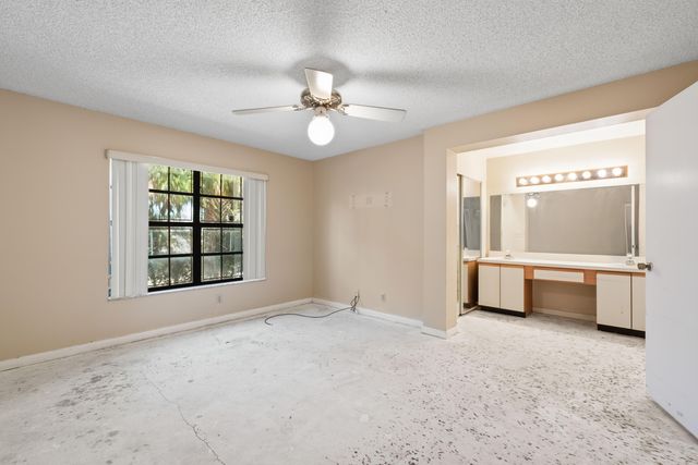 3237 Perimeter Drive 2512, Greenacres, FL 33467