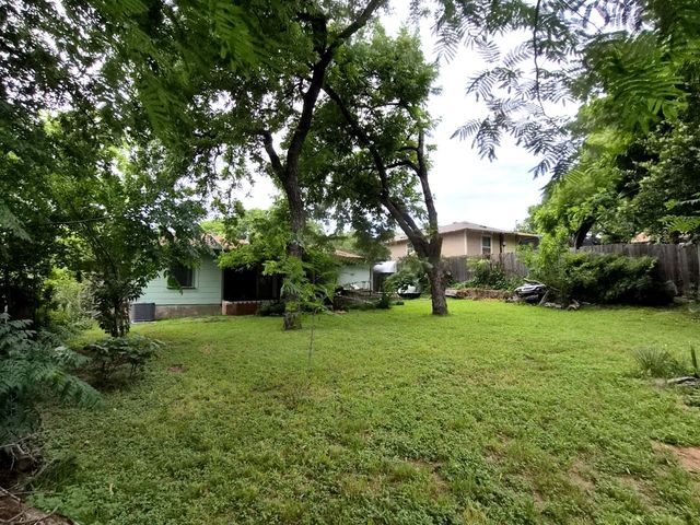 3012 Bisbee Drive, Dallas, TX 75227