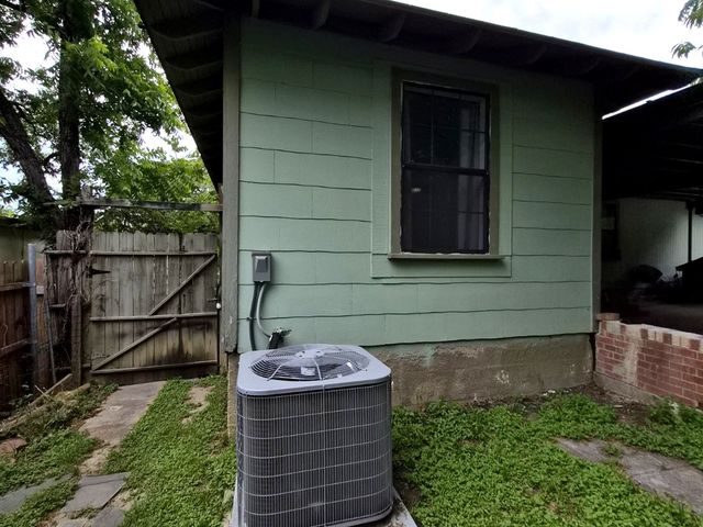 3012 Bisbee Drive, Dallas, TX 75227