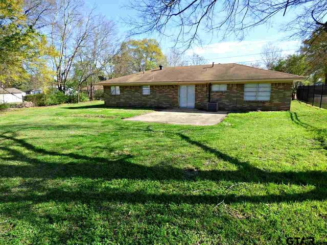 403 Montgomery, Pittsburg, TX 75686