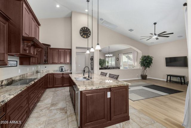 22186 E CREEKSIDE Drive, Queen Creek, AZ 85142