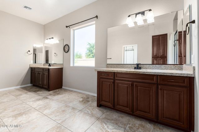 22186 E CREEKSIDE Drive, Queen Creek, AZ 85142