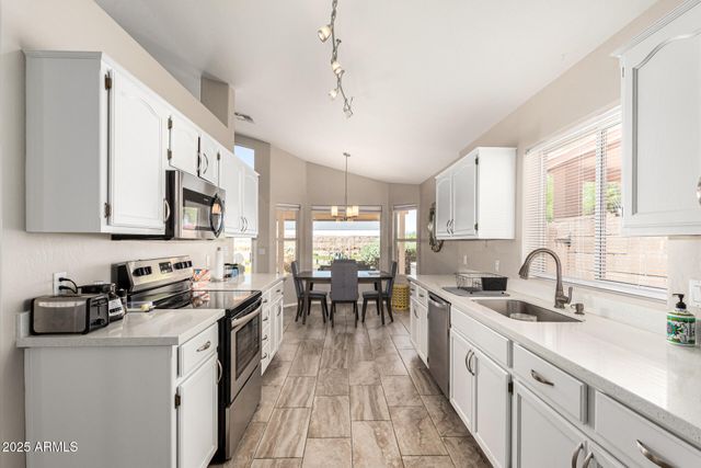 11669 W PINE MOUNTAIN Court, Surprise, AZ 85378