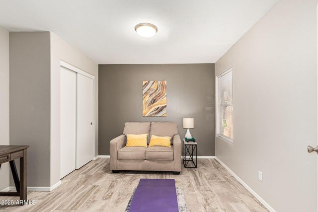 11669 W PINE MOUNTAIN Court, Surprise, AZ 85378