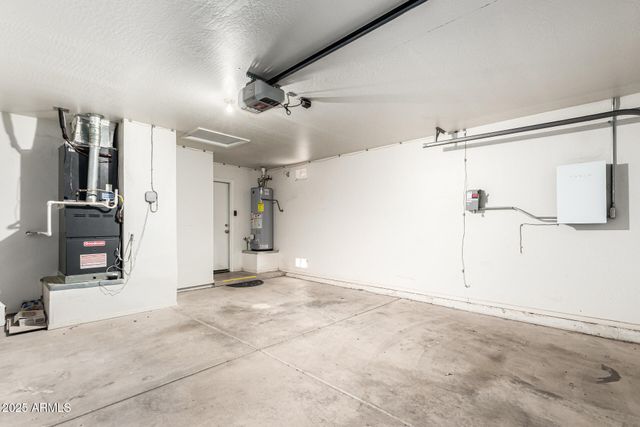 11669 W PINE MOUNTAIN Court, Surprise, AZ 85378