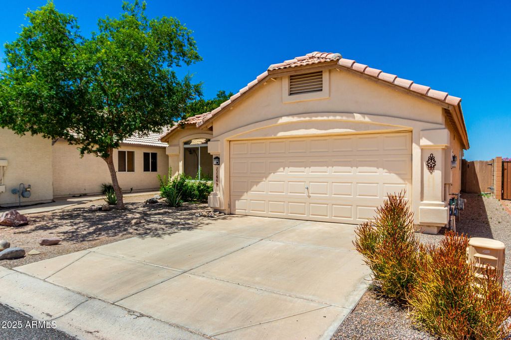 11669 W PINE MOUNTAIN Court, Surprise, AZ 85378