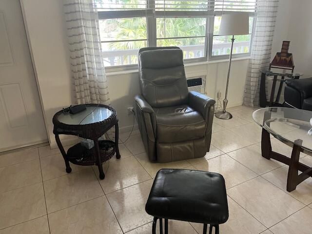 300 Windsor M, West Palm Beach, FL 33417