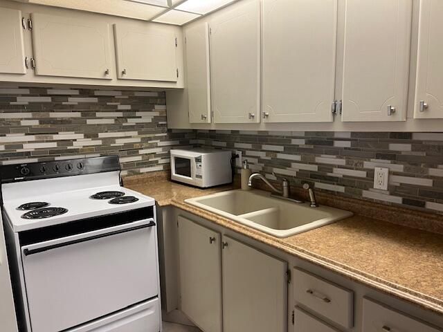 300 Windsor M, West Palm Beach, FL 33417