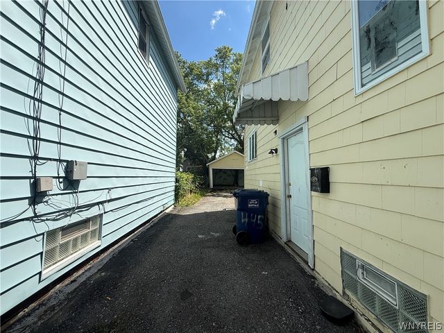 445 Shirley Avenue, Buffalo, NY 14215