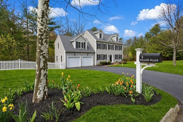9 Willow Pl, Norfolk, MA 02056