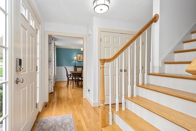 9 Willow Pl, Norfolk, MA 02056