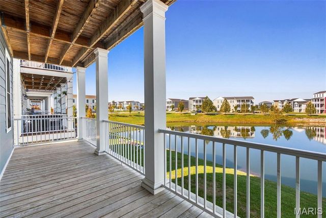 1020 Dyess Way, St Charles, MO 63301