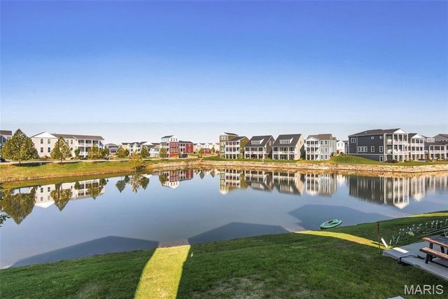 1020 Dyess Way, St Charles, MO 63301