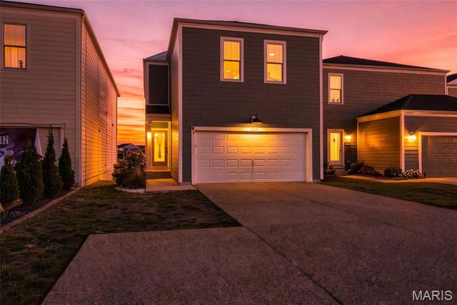 1020 Dyess Way, St Charles, MO 63301