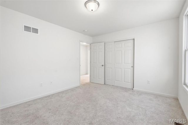 1020 Dyess Way, St Charles, MO 63301
