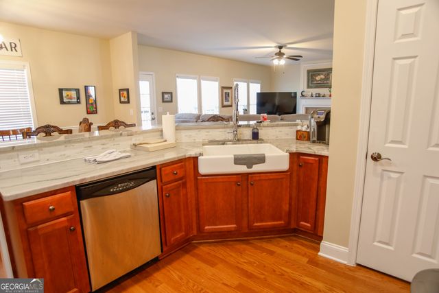 810 Liberty Bell Run, Hoschton, GA 30548