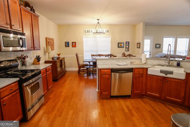 810 Liberty Bell Run, Hoschton, GA 30548