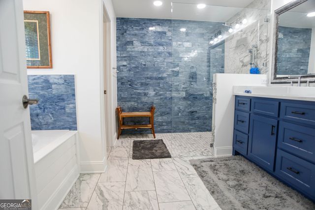 810 Liberty Bell Run, Hoschton, GA 30548