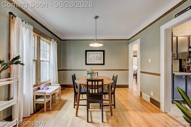1526 W 12 Mile Road, Royal Oak, MI 48073