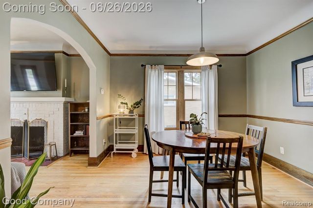 1526 W 12 Mile Road, Royal Oak, MI 48073
