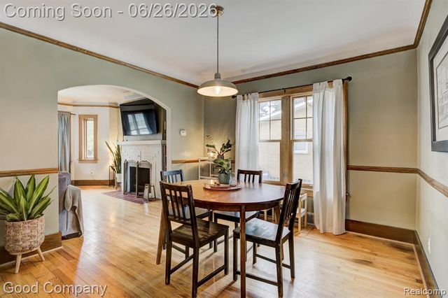 1526 W 12 Mile Road, Royal Oak, MI 48073