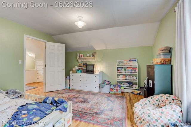 1526 W 12 Mile Road, Royal Oak, MI 48073
