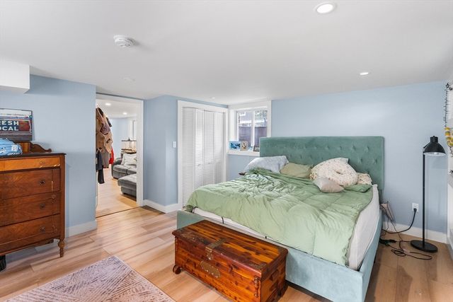 46 Stonehill Rd, Boston, MA 02136