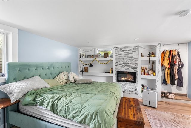46 Stonehill Rd, Boston, MA 02136