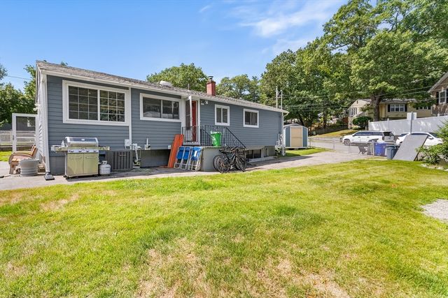 46 Stonehill Rd, Boston, MA 02136