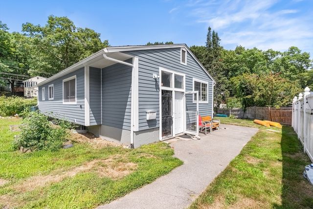46 Stonehill Rd, Boston, MA 02136