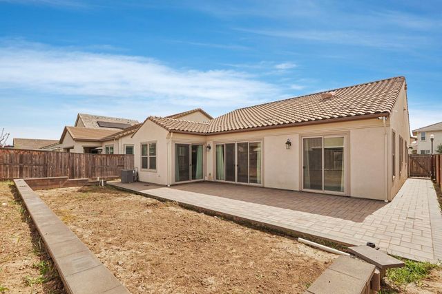 2771 Heather St, Lodi, CA 95242