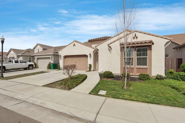 2771 Heather St, Lodi, CA 95242