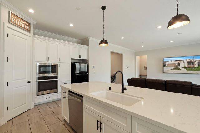 2771 Heather St, Lodi, CA 95242