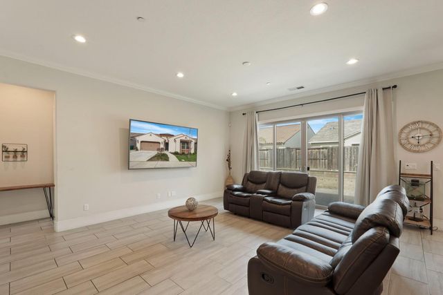 2771 Heather St, Lodi, CA 95242