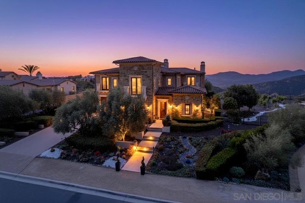 18264 Avenida Manantial, Rancho Santa Fe, CA 92067