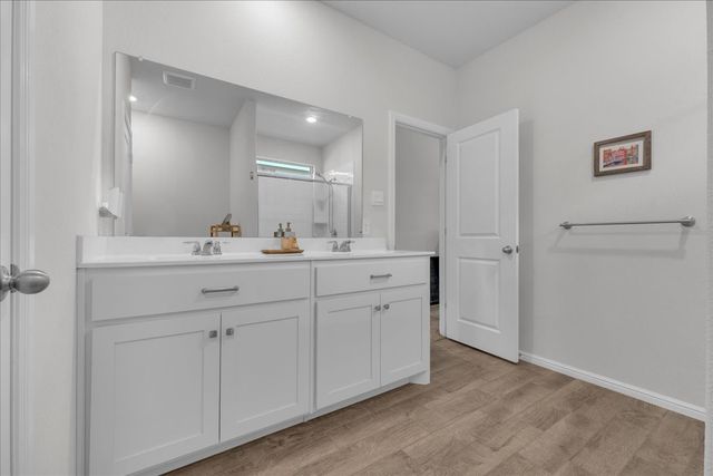 901 De Wit Drive, Fort Worth, TX 76108