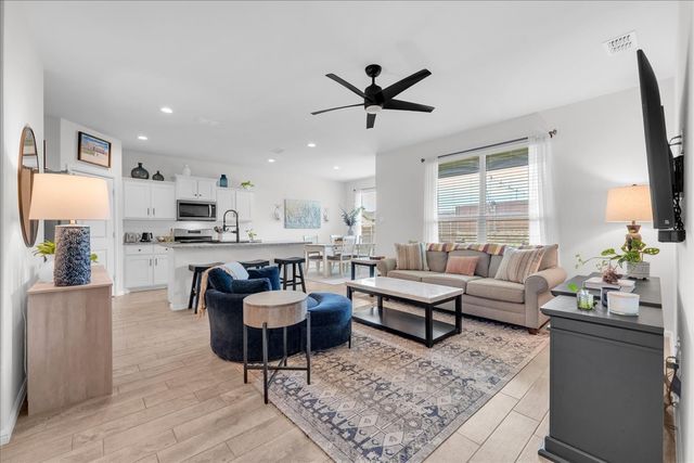 901 De Wit Drive, Fort Worth, TX 76108
