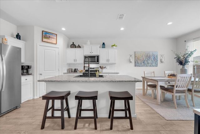 901 De Wit Drive, Fort Worth, TX 76108