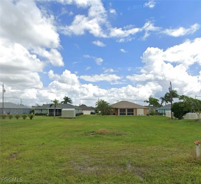 2207 SW 20th AVE, Cape Coral, FL 33991