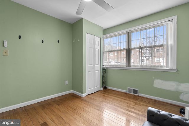 1232 SAVANNAH PL SE, Washington, DC 20032