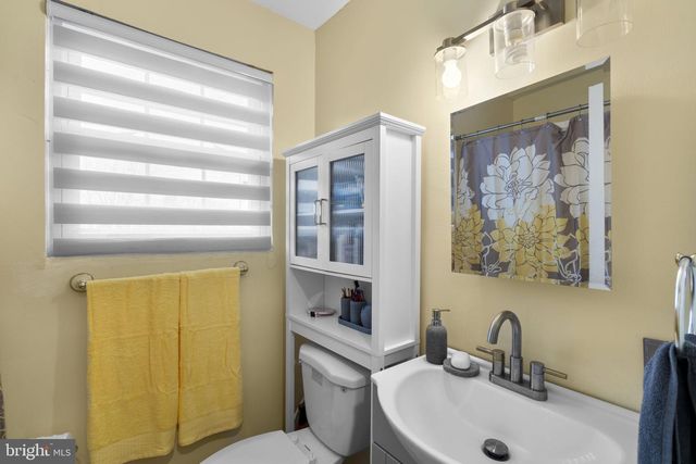 1232 SAVANNAH PL SE, Washington, DC 20032