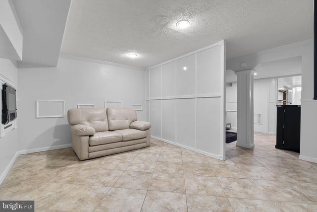 1232 SAVANNAH PL SE, Washington, DC 20032