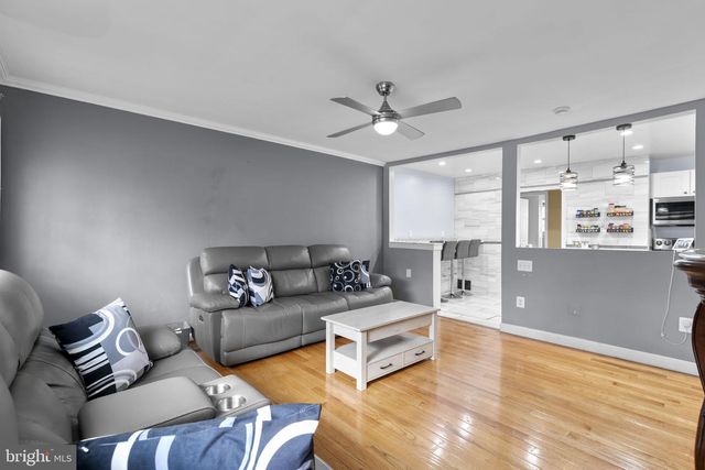 1232 SAVANNAH PL SE, Washington, DC 20032