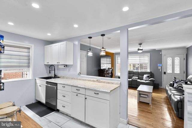 1232 SAVANNAH PL SE, Washington, DC 20032