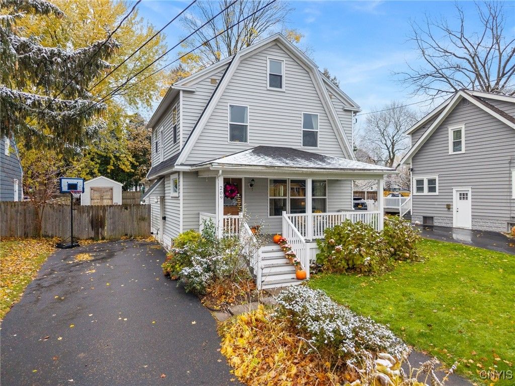 209 Mackay Avenue, Camillus, NY 13219