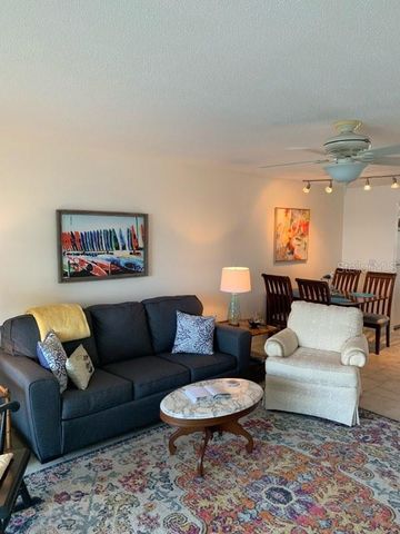 7 DUNOON PLACE 207, Dunedin, FL 34698