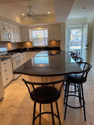 7 DUNOON PLACE 207, Dunedin, FL 34698