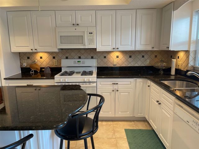 7 DUNOON PLACE 207, Dunedin, FL 34698