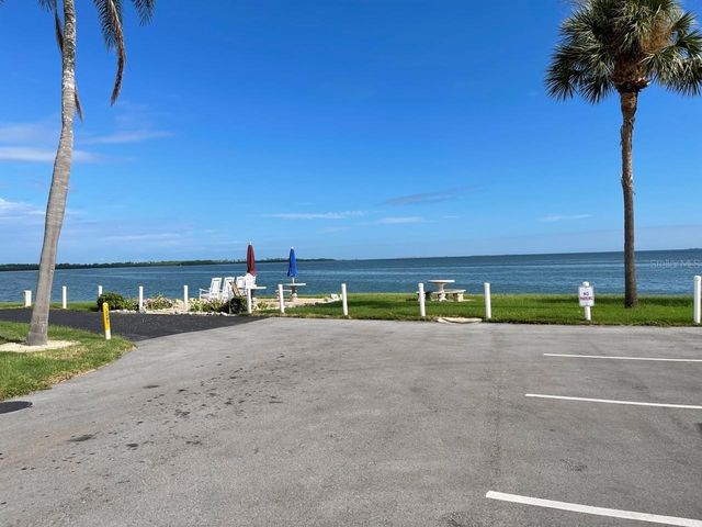 7 DUNOON PLACE 207, Dunedin, FL 34698