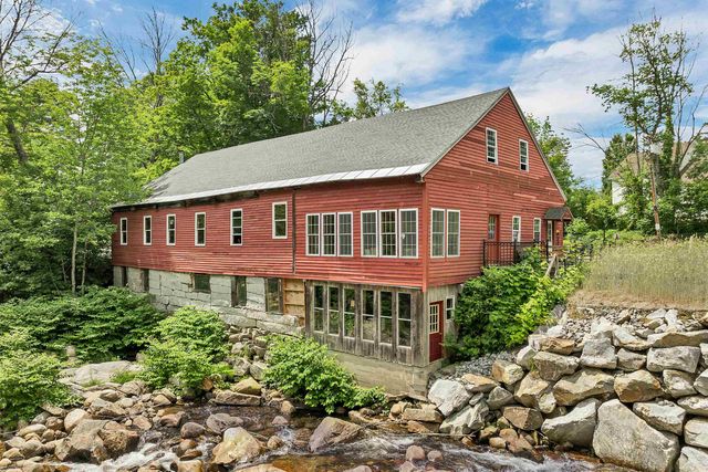 106 Water Street, Rumney, NH 03266